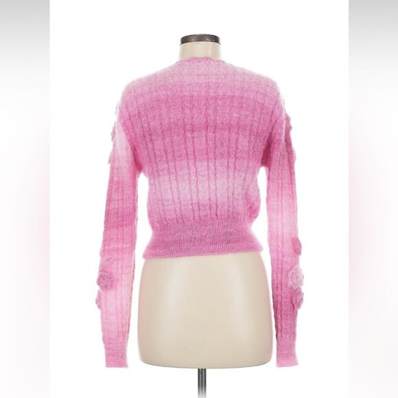 Lait Liza pink cropped cardigan with hand knit roses, med - Picture 2 of 7